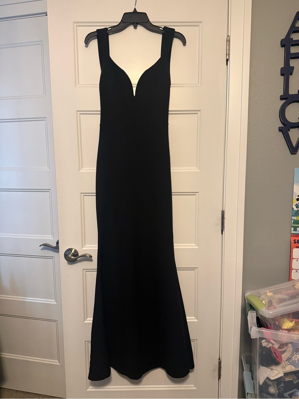 Lulu's Black V-Neck Maxi Dress
